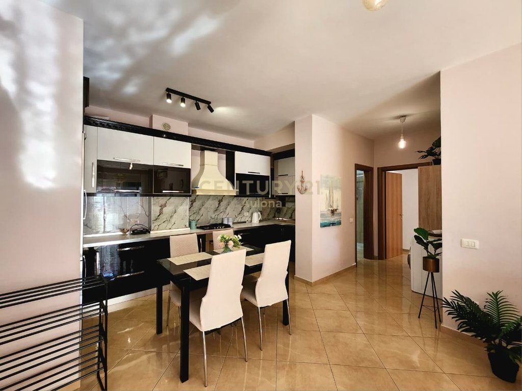 Apartament 1+1 për Shitje pranë Jumbo dhe Rrugës së Cipajve