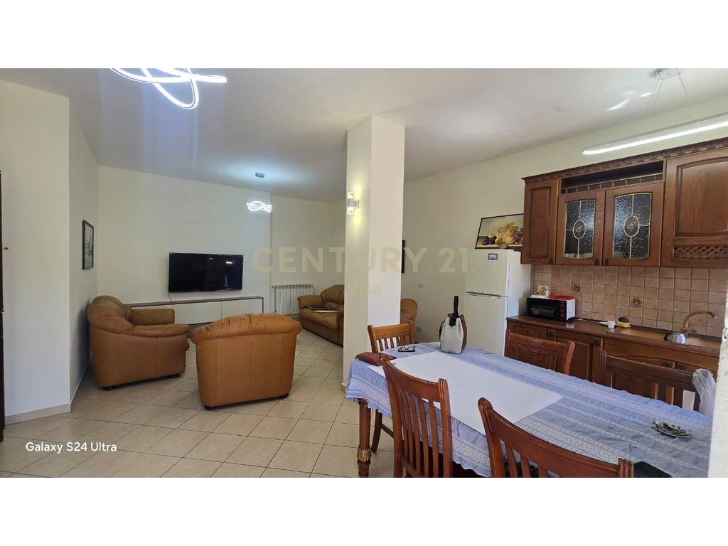 JEPET ME QIRA APARTAMENT 2+1 NE DURRES !!!