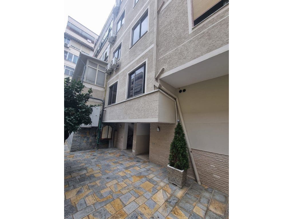 Don Bosko, Apartament me qira perballë Vizion Plus!
