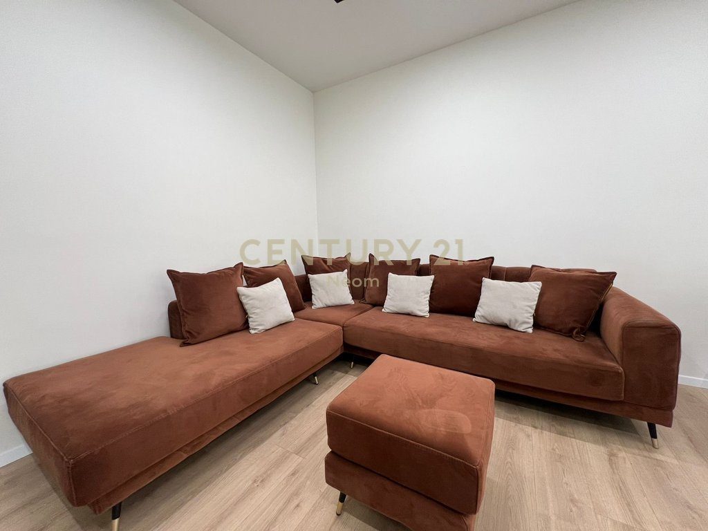 Shitet apartament 3+1 tek Liqeni i Thatë, një nga zonat më të kërkuara të Tiranës!