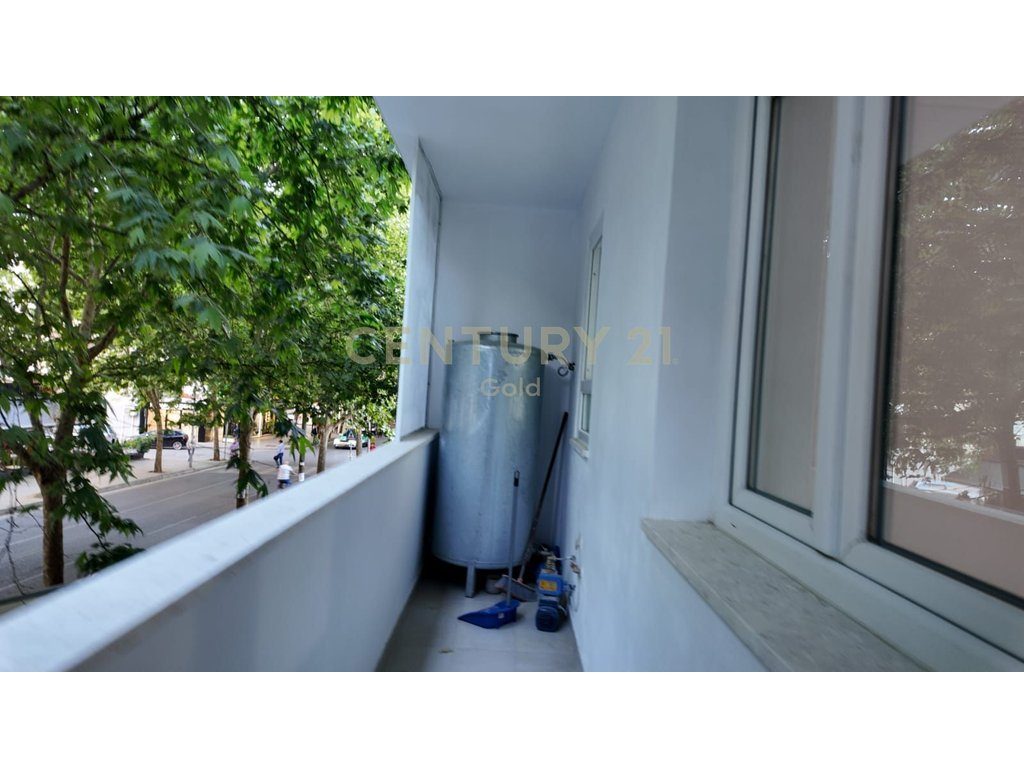 JEPET ME QIRA APARTAMENT 1+1 PRANE XHAMLLIKUT !