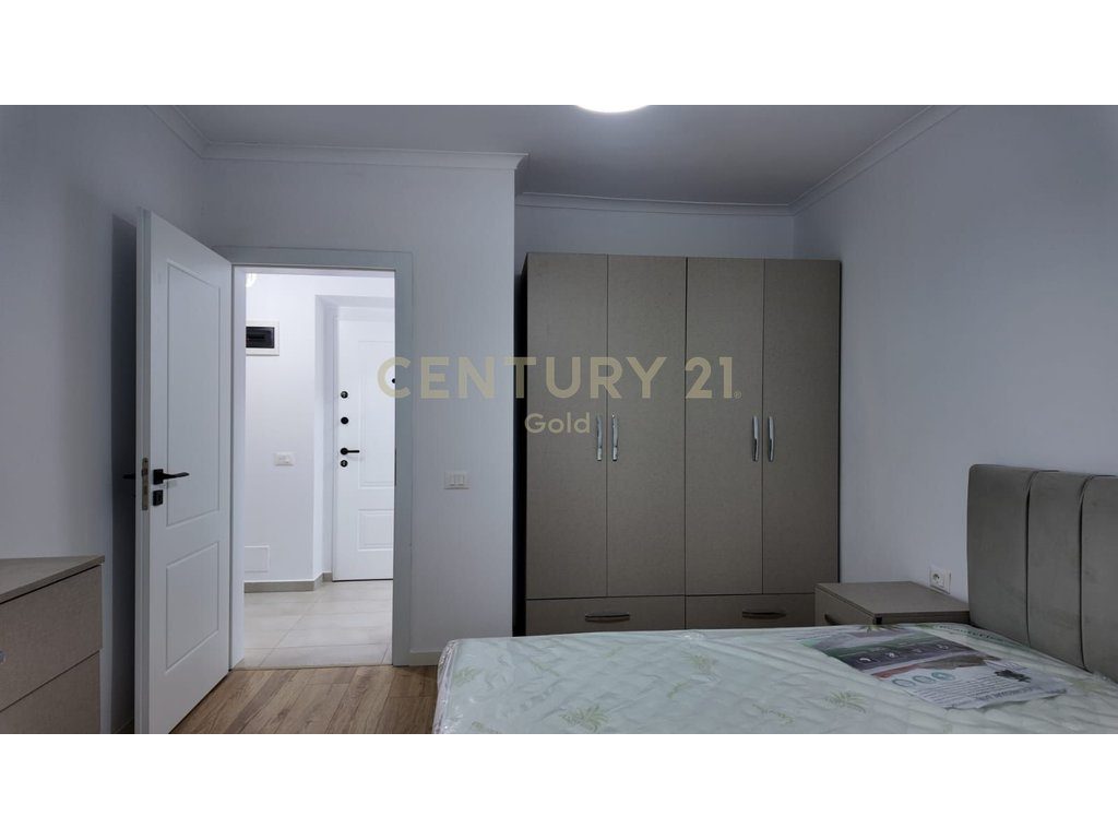 JEPET ME QIRA APARTAMENT 1+1 PRANE XHAMLLIKUT !