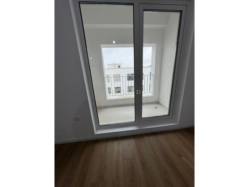 Ali Demi - Jepet 1+1 Per Zyra Tek Rezidenca Kaimi
