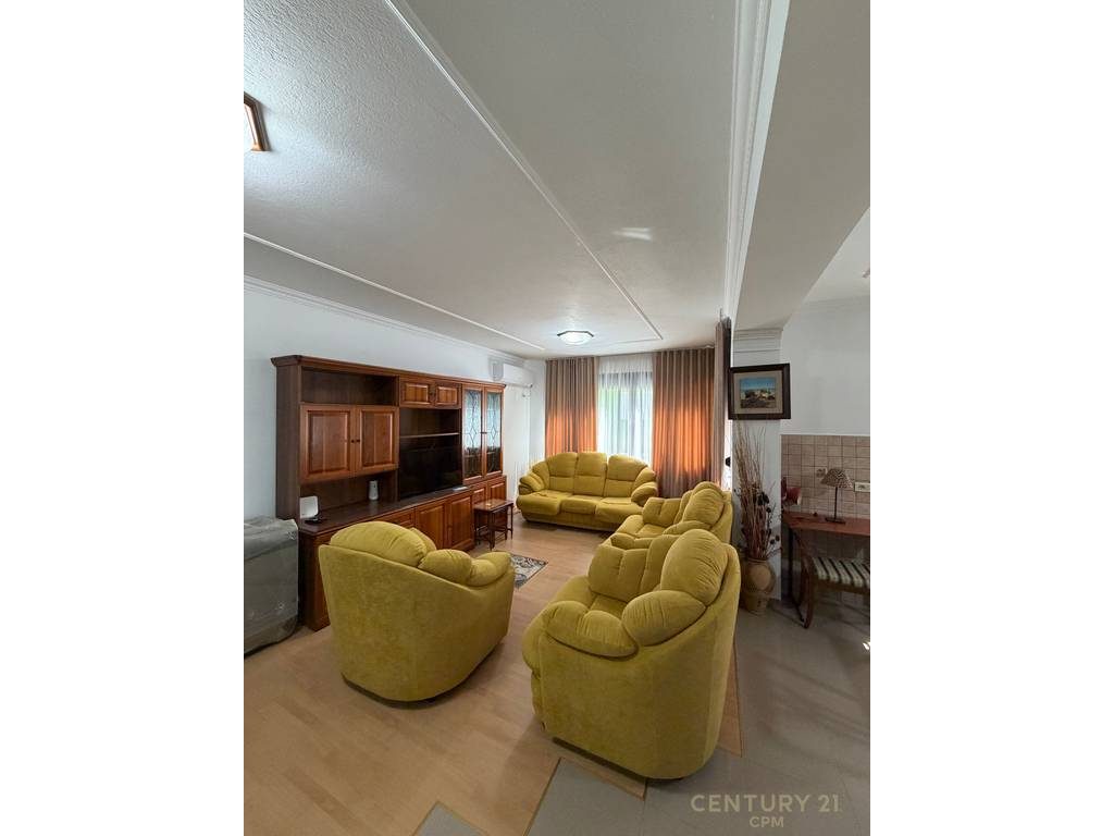 Apartament 2+1+2 me qira në zonën e Bllokut