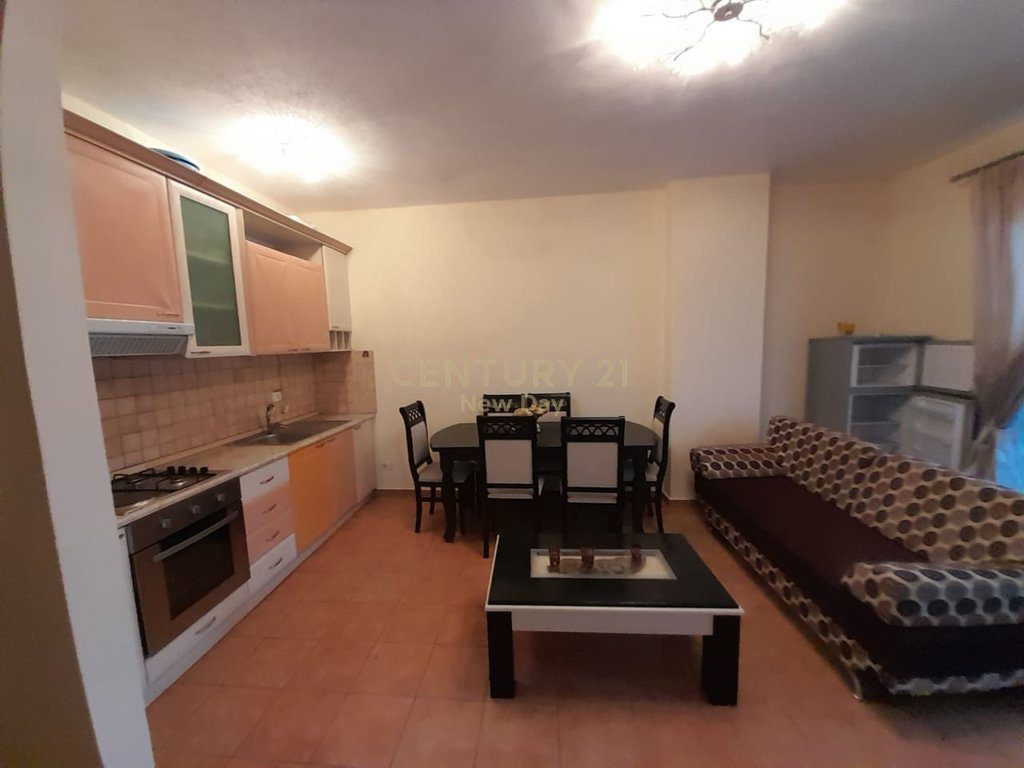 Apartament 1+1 Me Qira në Plazh, Durrës – 350€ | 66 m²