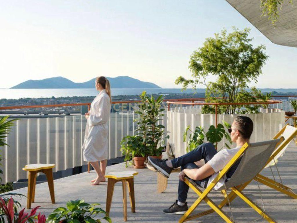EXCLUSIVE  Vlora One Living - Shitet Apartament 1+1 me Pamje Deti !