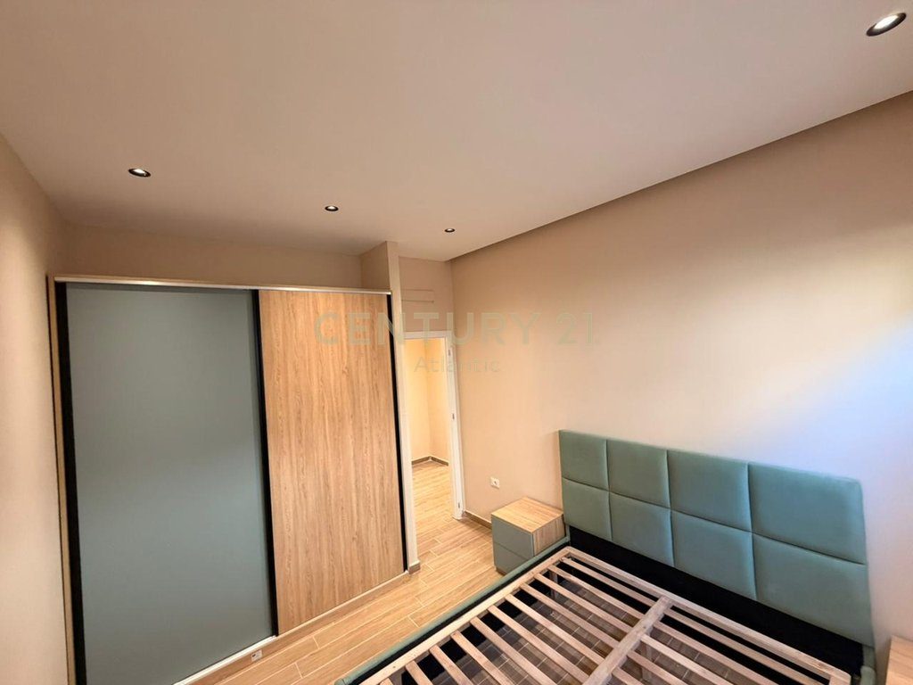 Apartament 2+1 Për Shitje në  Shkembin e Kavajes,  Durrës - 95,000€ | 79 m²