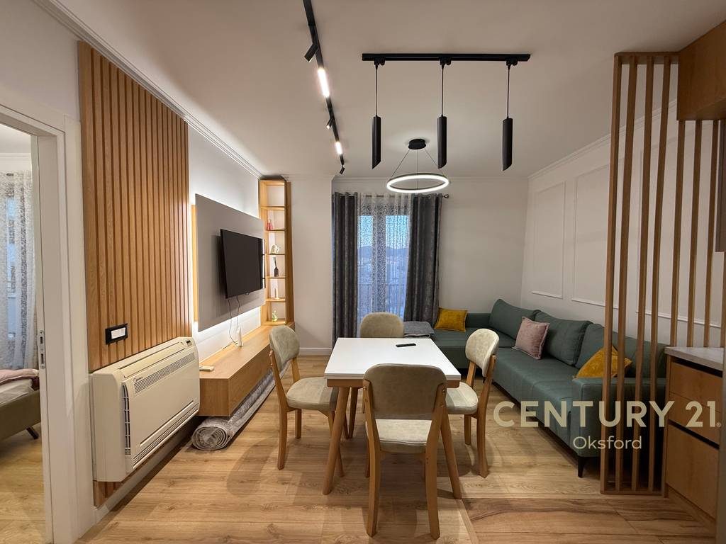 Japim me qira apartament 1+1 prane qendres!