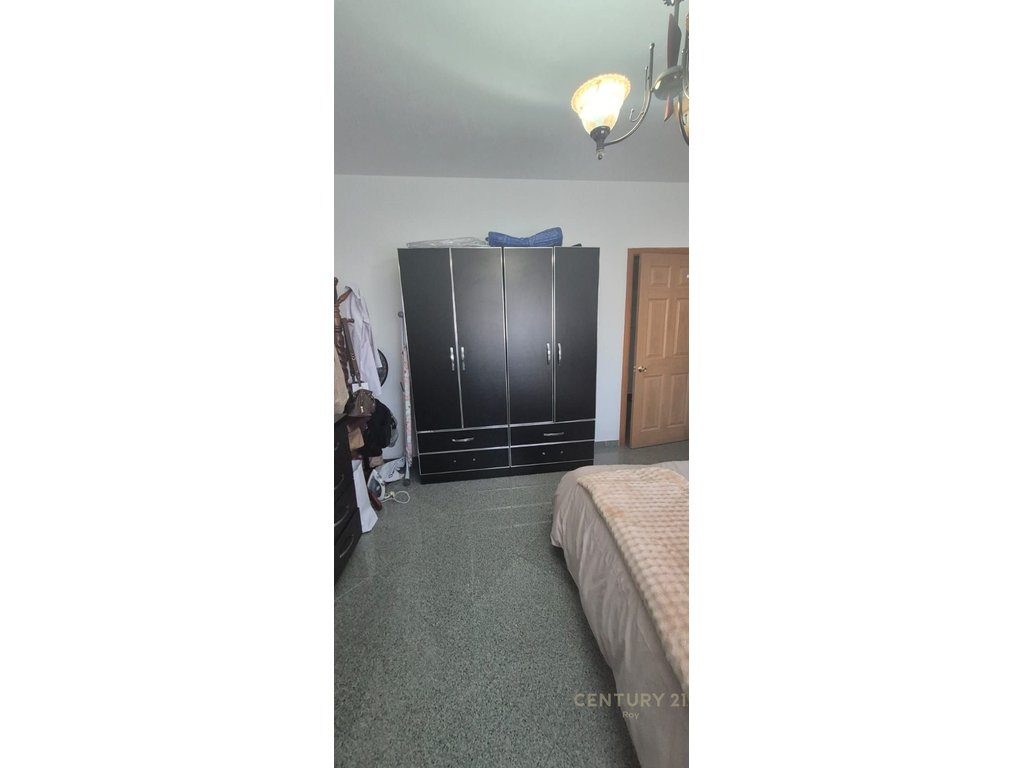 Jepet me qira apartament 1+1 pranë Poliklinikës, Durrës 350 €