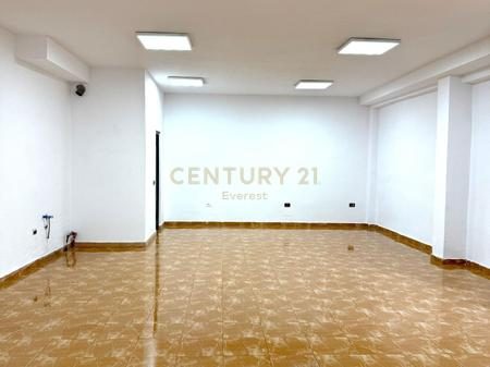 QIRA AMBIENT BUZE RRUGE TEK KOPSHTI BOTANIK,LIQENI !