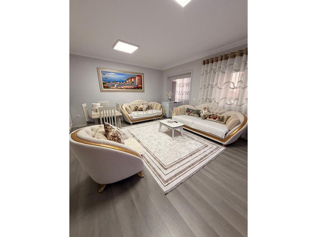Apartament 2+1 Me Qera në Don Bosko !