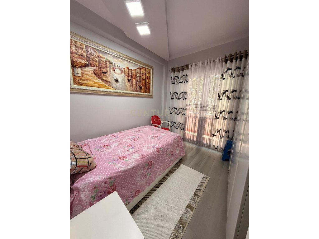 Apartament 2+1 Me Qera në Don Bosko !