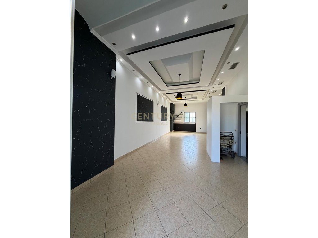 Ambient biznesi me qira  në Sukth i Ri, Durrës
