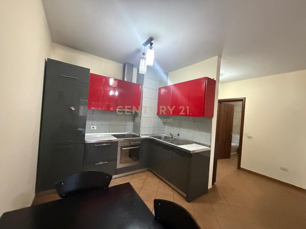 Jepet me Qira Apartament 1+1 Oxhaku