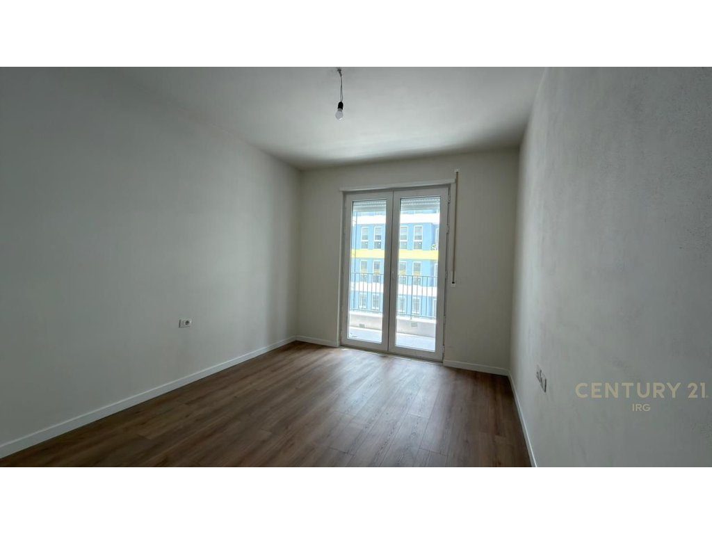 Apartament 2+1+ Parkim per shitje tek Univers City!
