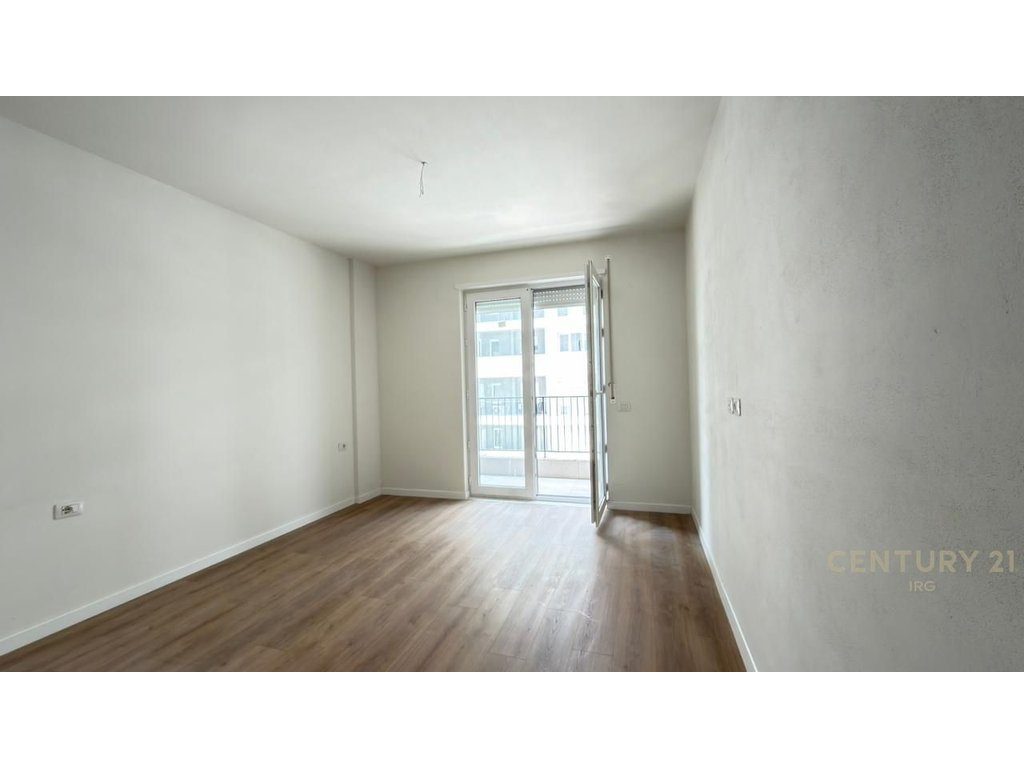 Apartament 2+1+ Parkim per shitje tek Univers City!