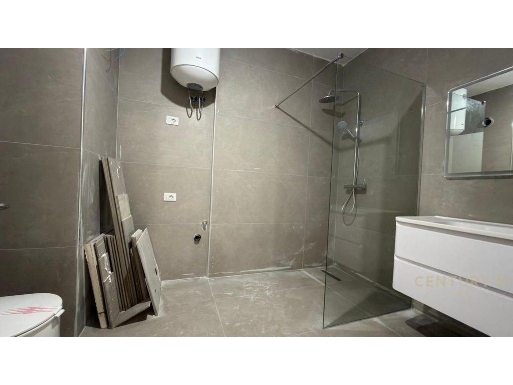 Apartament 2+1+ Parkim per shitje tek Univers City!