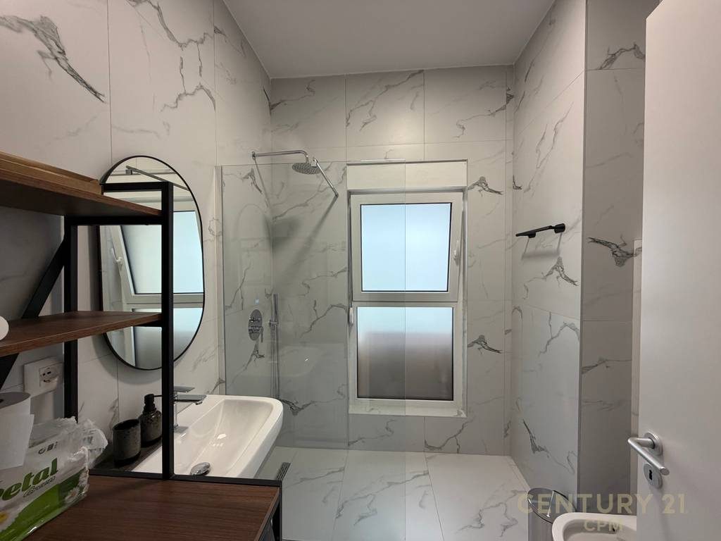 APARTAMENT 1+1 PËR SHITJE NË REZIDENCËN KADIU, ALI DEMI!