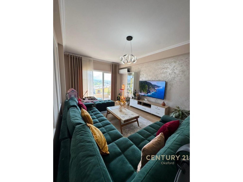 APARTAMENT ME QIRA 2+1+2 me GARAZH PER 2 MAKINA TEK LIQENI I THATE