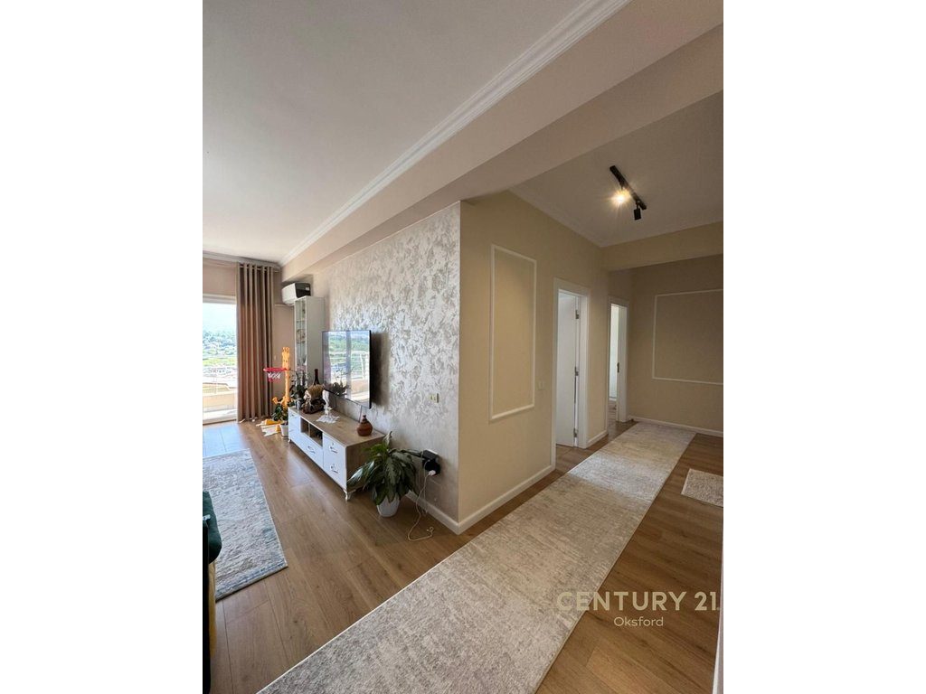 APARTAMENT ME QIRA 2+1+2 me GARAZH PER 2 MAKINA TEK LIQENI I THATE