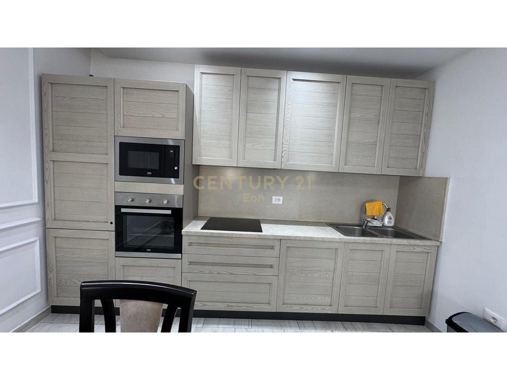 SHITET APARTAMENT 2+1+2 BALLKONE TE ISH-URT, DURRES !