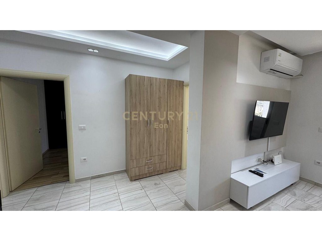 SHITET APARTAMENT 2+1+2 BALLKONE TE ISH-URT, DURRES !