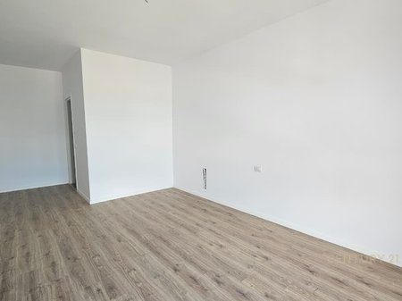 Ambient Biznesi per Qira ne Paskuqan!