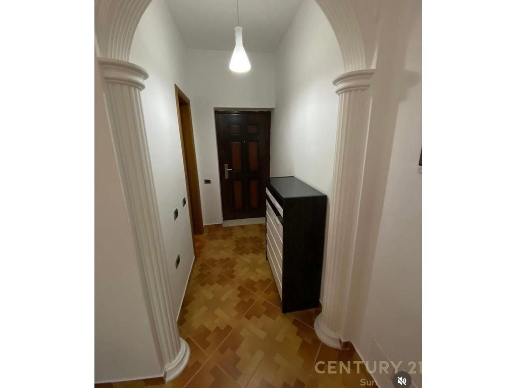 OKAZION ! Apartament 2+1+2 në shitje pranë Rrugës së Cipajve, Vlorë