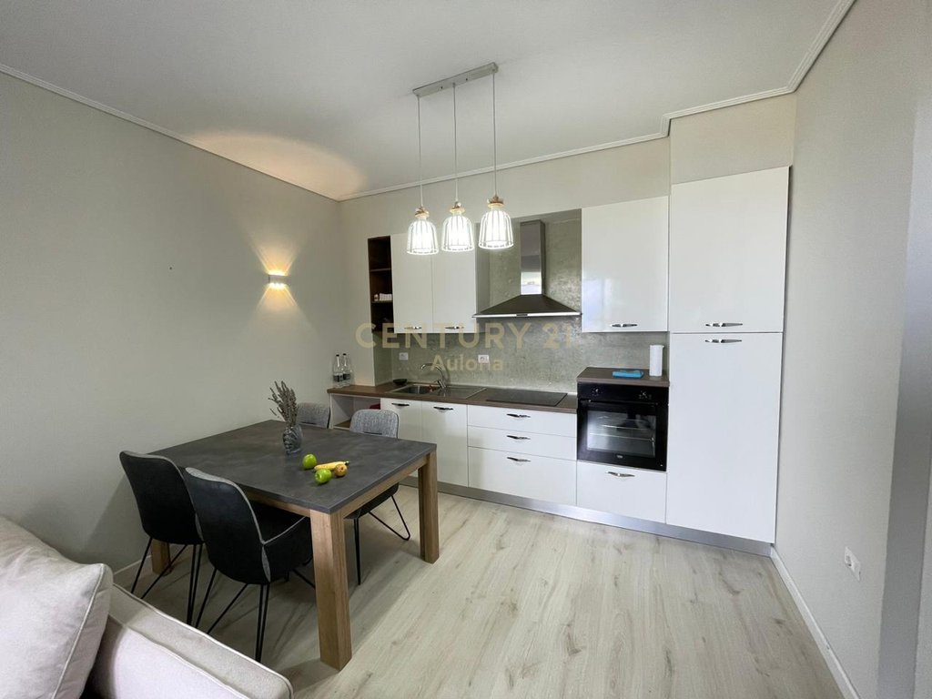 Apartament 2+1+2 Me Qira në Lungomare, Vlorë - 900€ | PRANE VLORA MARINA