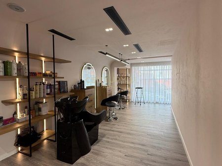 Ambient biznesi në shitje tek Komuna e Parisit, Tiranë  | 156.6 m²