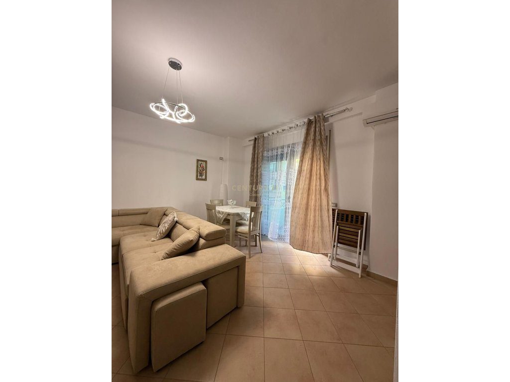 Shitet apartament 1+1+2 në “Rruga e Cipajve”, Vlorë!!