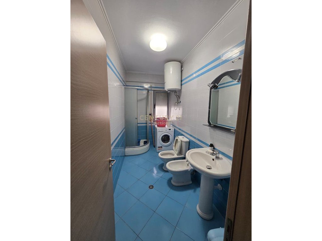 Jepet me qira apartament 1+1 te Concord Center!