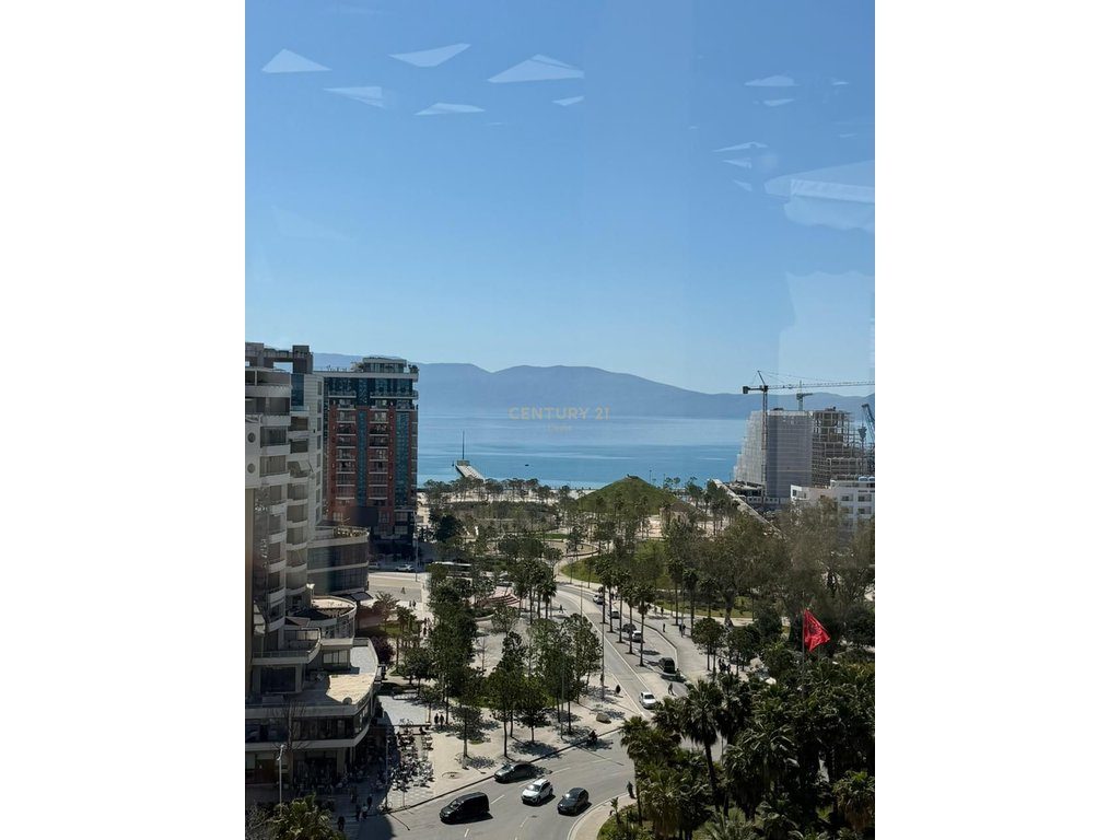 Penthouse Unik për Shitje ne Zonen me Dinamike , në Zemër të Skelës, Vlorë!