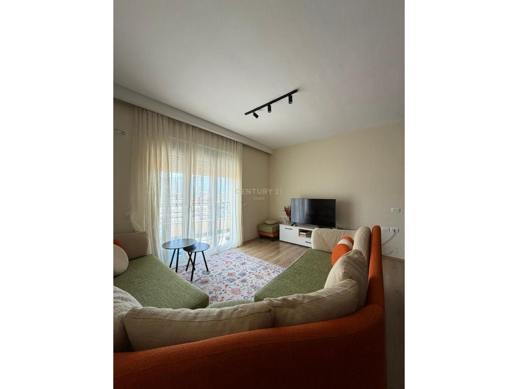 Penthouse Unik për Shitje ne Zonen me Dinamike , në Zemër të Skelës, Vlorë!