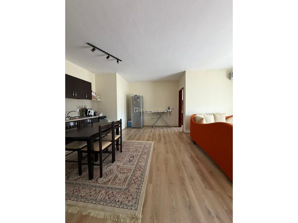 Penthouse Unik për Shitje ne Zonen me Dinamike , në Zemër të Skelës, Vlorë!