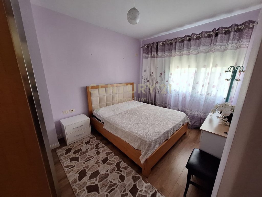 Apartament 2+1 me qira në Misto Mame, pranë KMY!