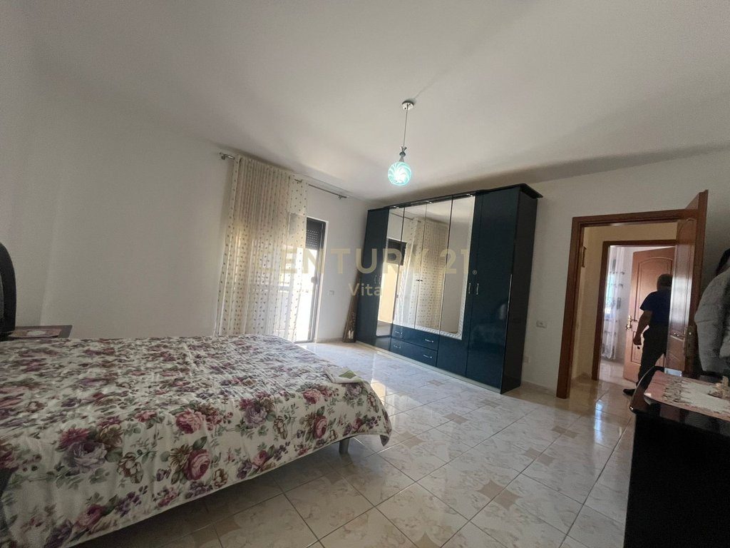 Apartament 2+1+2 me Qira në Durrës, pranë Drejtorisë së Policisë !