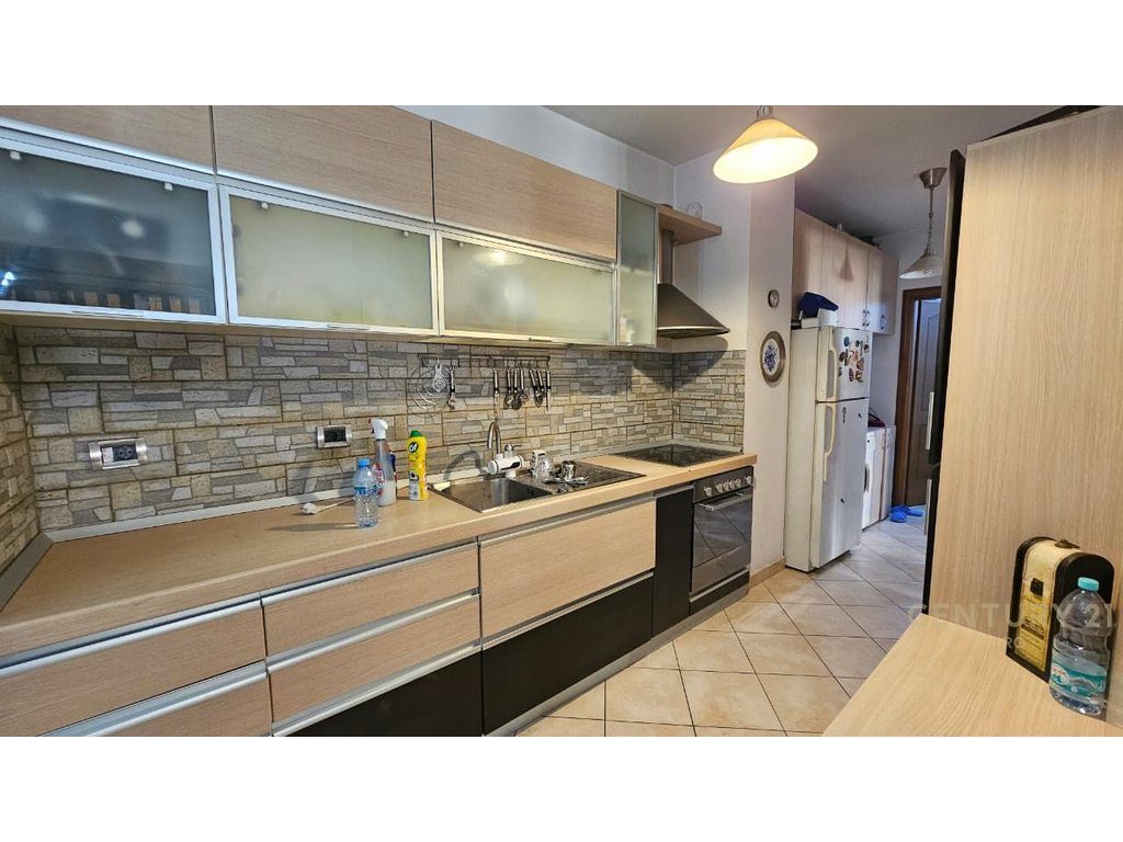 APARTAMENT 2+1 TEK 21 DHJETORI