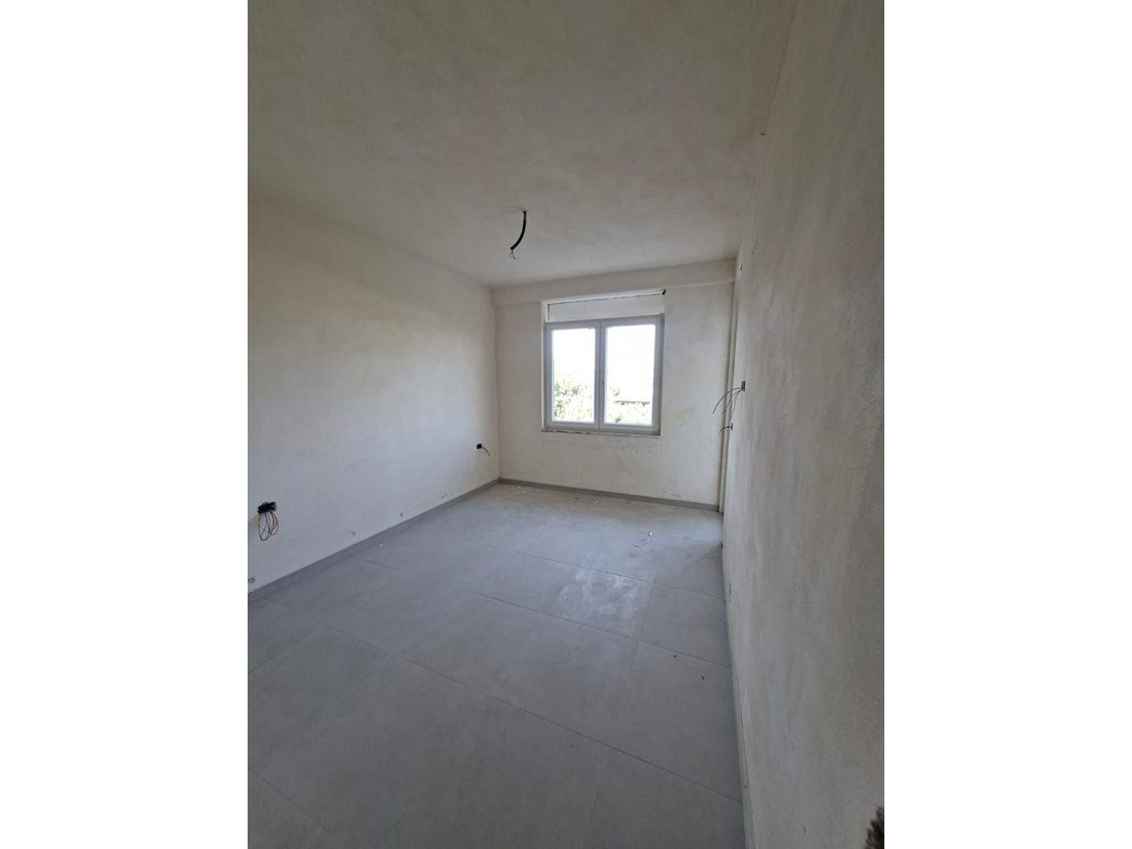 Apartament - Për Shitje - Mali i Robit, Durrës