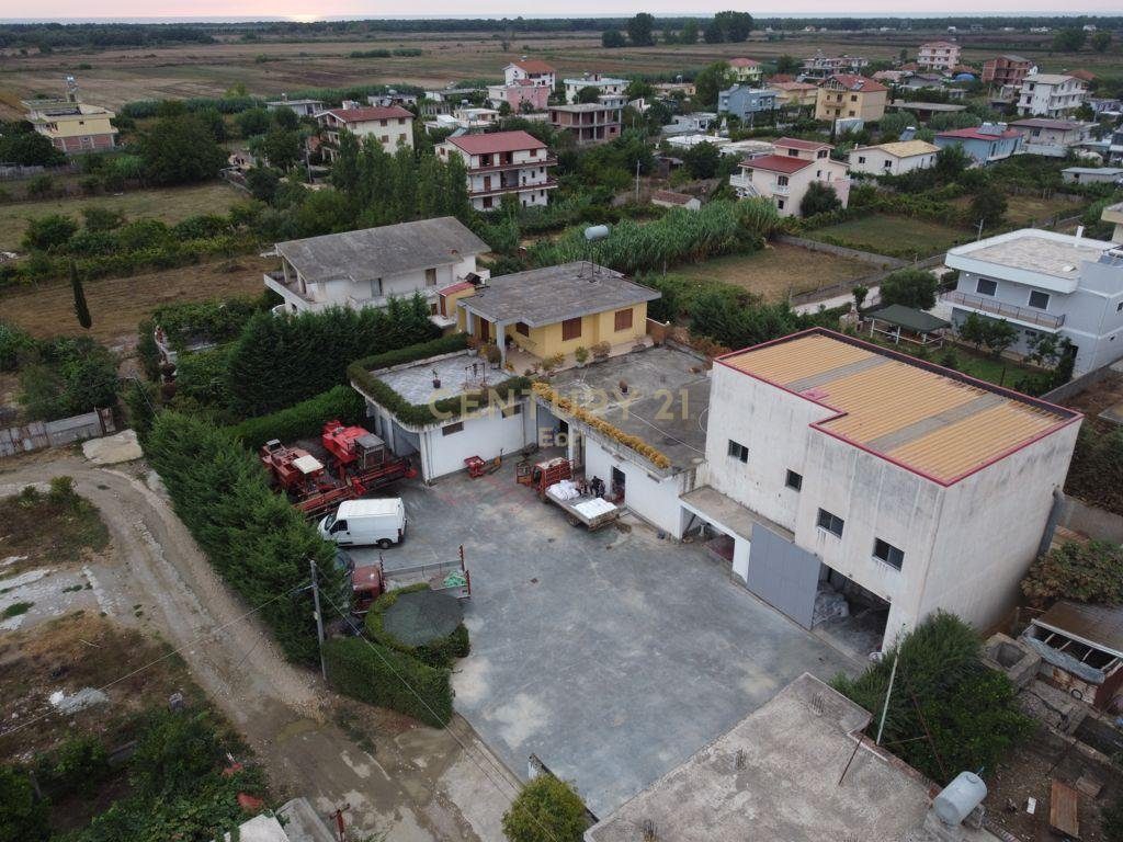 Biznes dhe Shtepi Banimi 2 kate Për Shitje në Hamallaj Durrës !