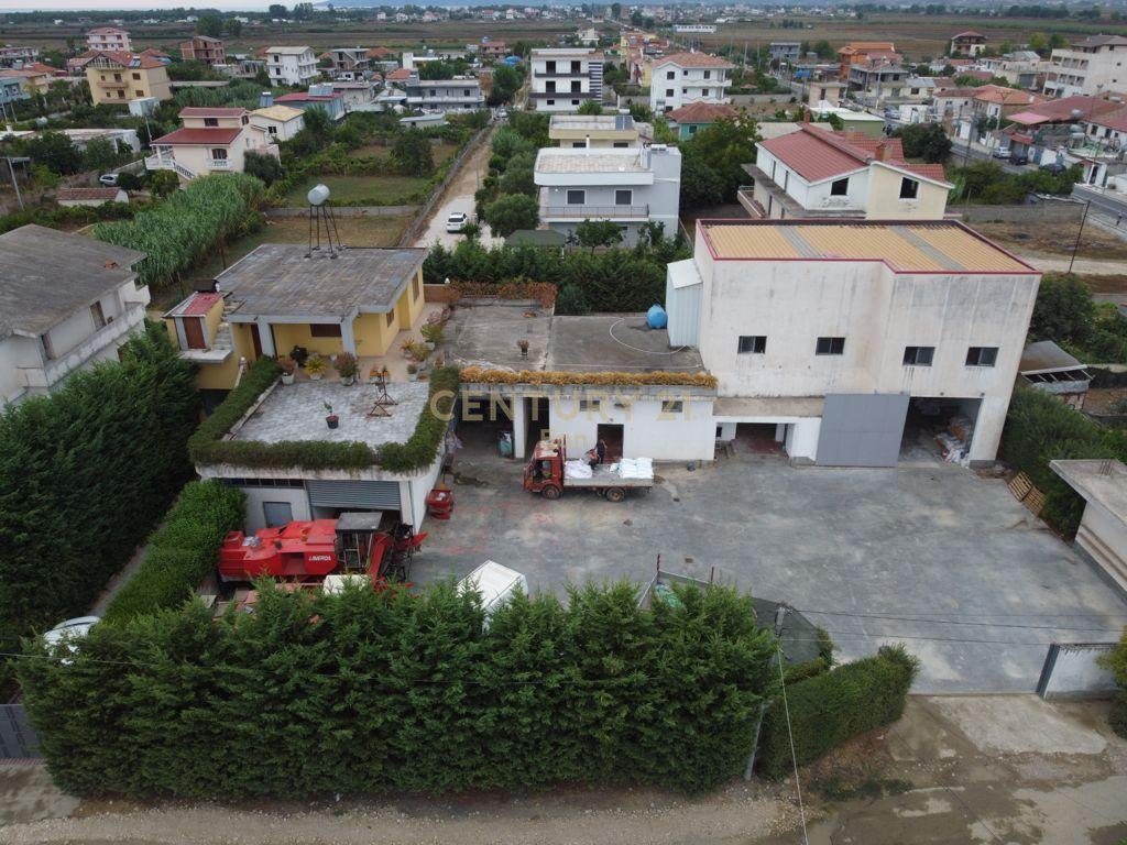 Biznes dhe Shtepi Banimi 2 kate Për Shitje në Hamallaj Durrës !