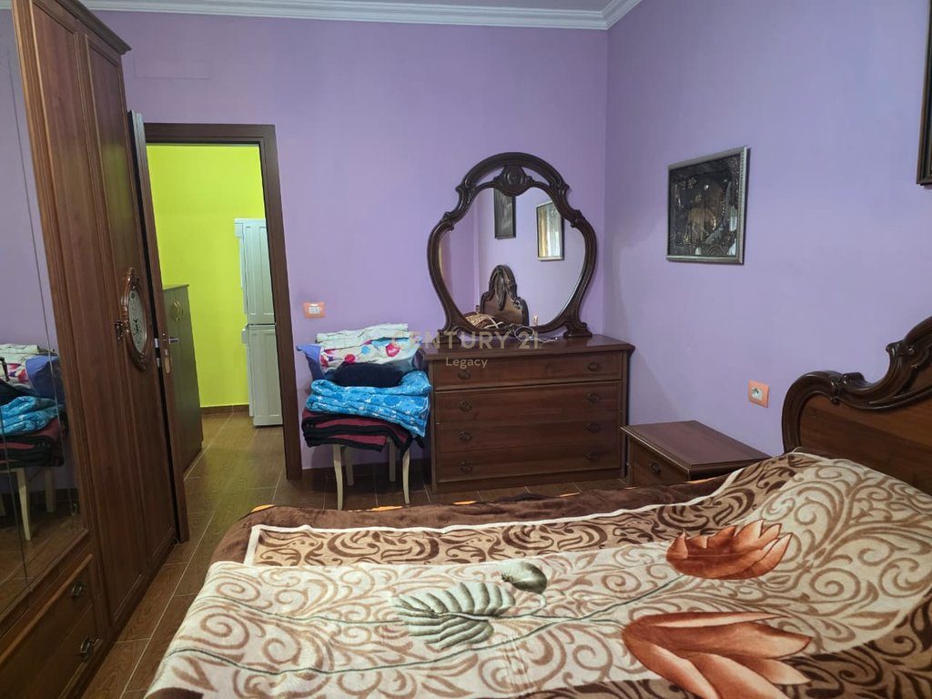 Jepet Apartament 1+1 me qira -Rruga Frosina Plaku
