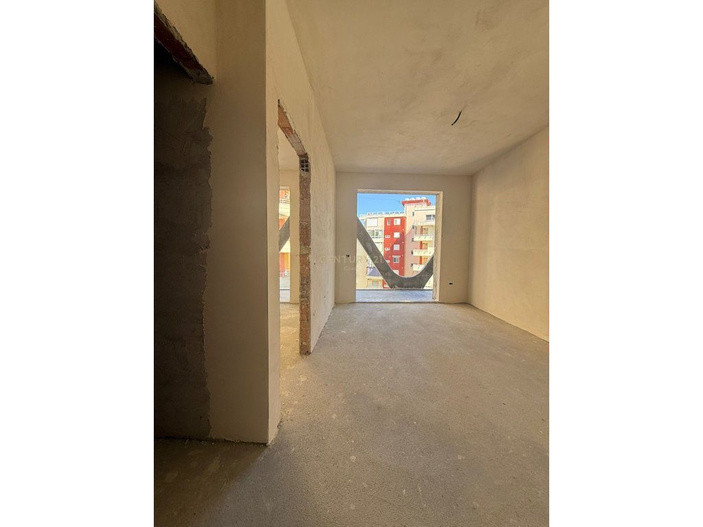 Shitet Apartament 1+1 prane Portit  te Vlorës – Mundësi Ideale Investimi!