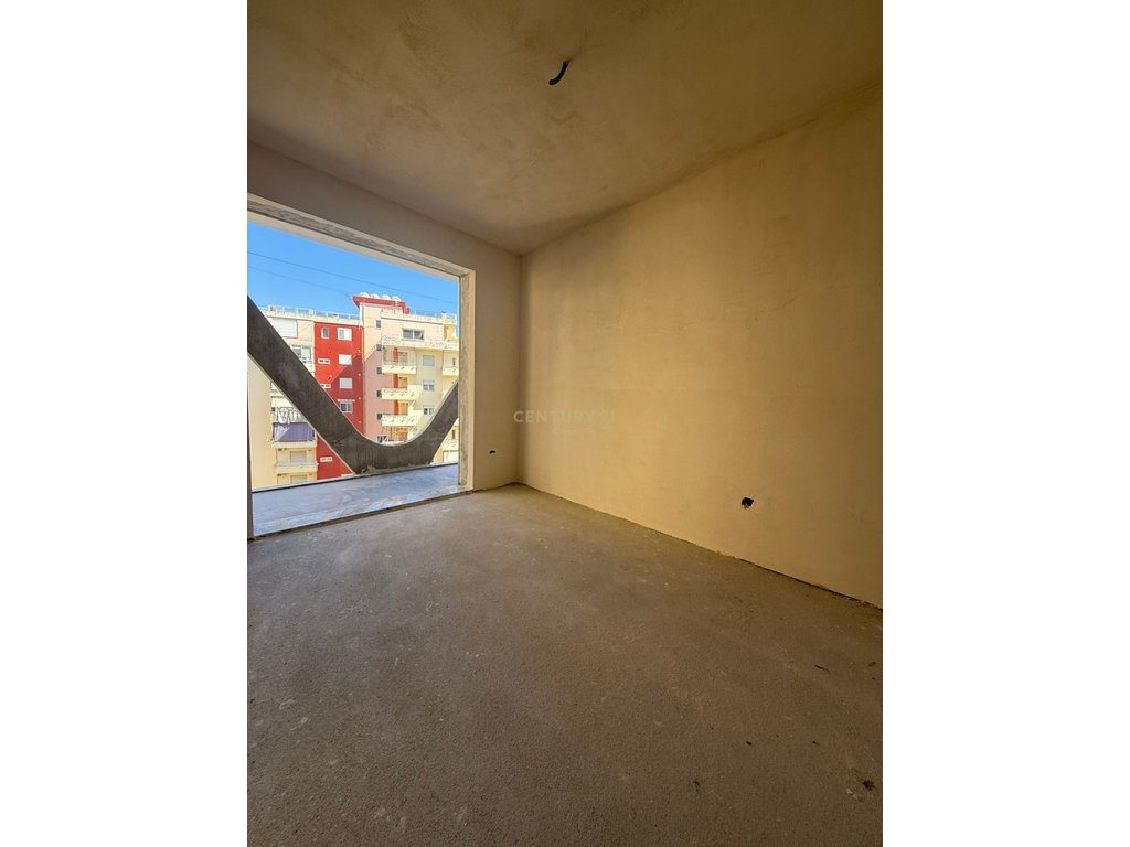 Shitet Apartament 1+1 prane Portit  te Vlorës – Mundësi Ideale Investimi!