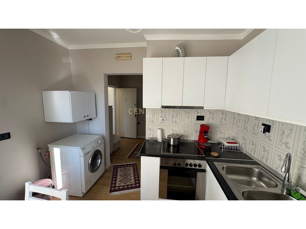JEPET ME QIRA APARTAMENT I RINOVUAR MODERN !