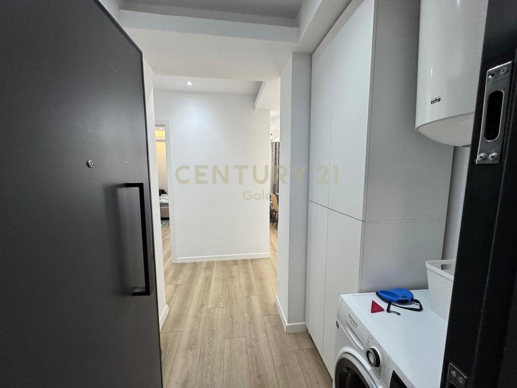 Jepet me qira Super Apartament 2+1+2 me post parkimi tek Rezidenca Kodra e Diellit 2