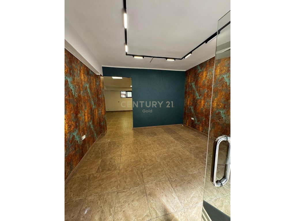 Biznes Me Qira prane Liqenit te Tiranës | 73 m²