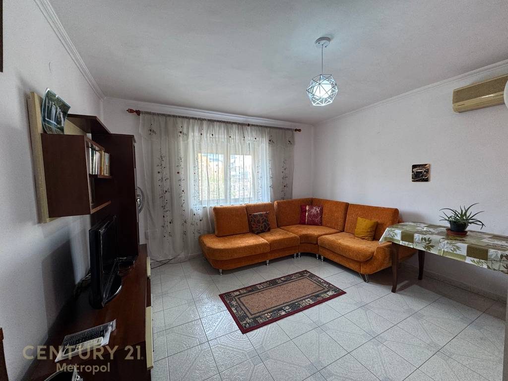 APARTAMENT 1+1 PER QIRA, RRUGA E ELBASANIT!