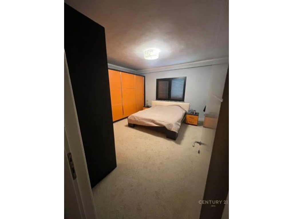 Fresk, Apartament 2+1+Kuzhine te vecuar!