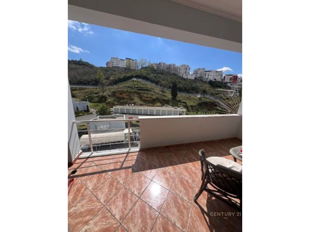 Fresk, Apartament 2+1+Kuzhine te vecuar!